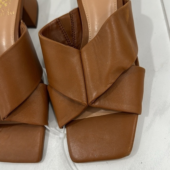 NEW! Vince Camuto Barn Brown Seedanta Heel - Size 7 - Picture 4 of 16